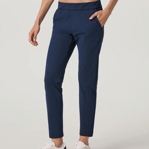 Vuori Miles Ankle Active Pant in Blue Coast Size Medium